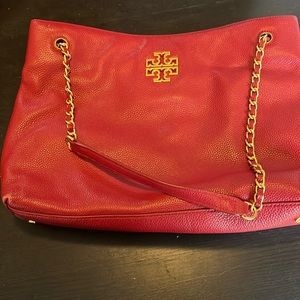Tory Burch Tote. Good preowned condition. 14” by 19”